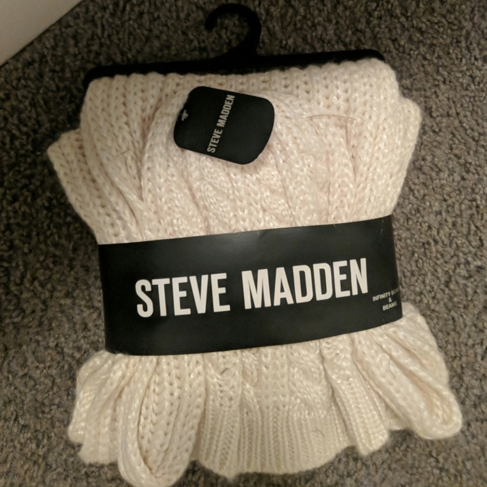 Infinity scarf and beanie